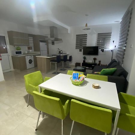 Villa Mario - 2Min Walk From Kapparis Beach Paralimni Esterno foto