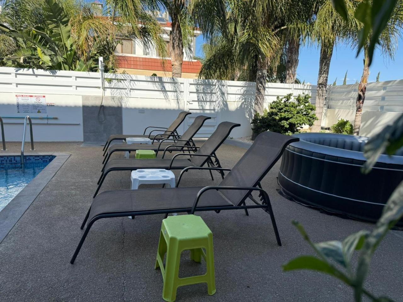 Villa Mario - 2Min Walk From Kapparis Beach Paralimni Esterno foto
